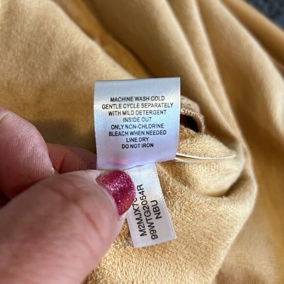 Marc New York Andrew Marc Faux Suede Vest - Picture 5 of 5